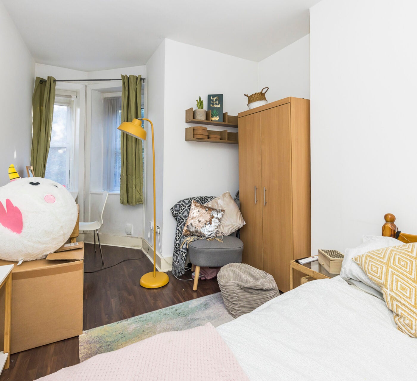 Flat Carleton Road in Greater London