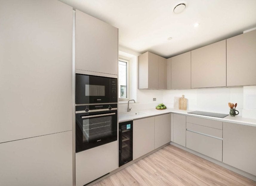 Flat Heathfield North in Greater London