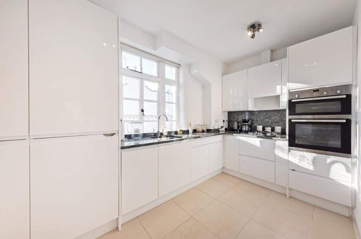 Flat Hyde Park Street in City of Westminster