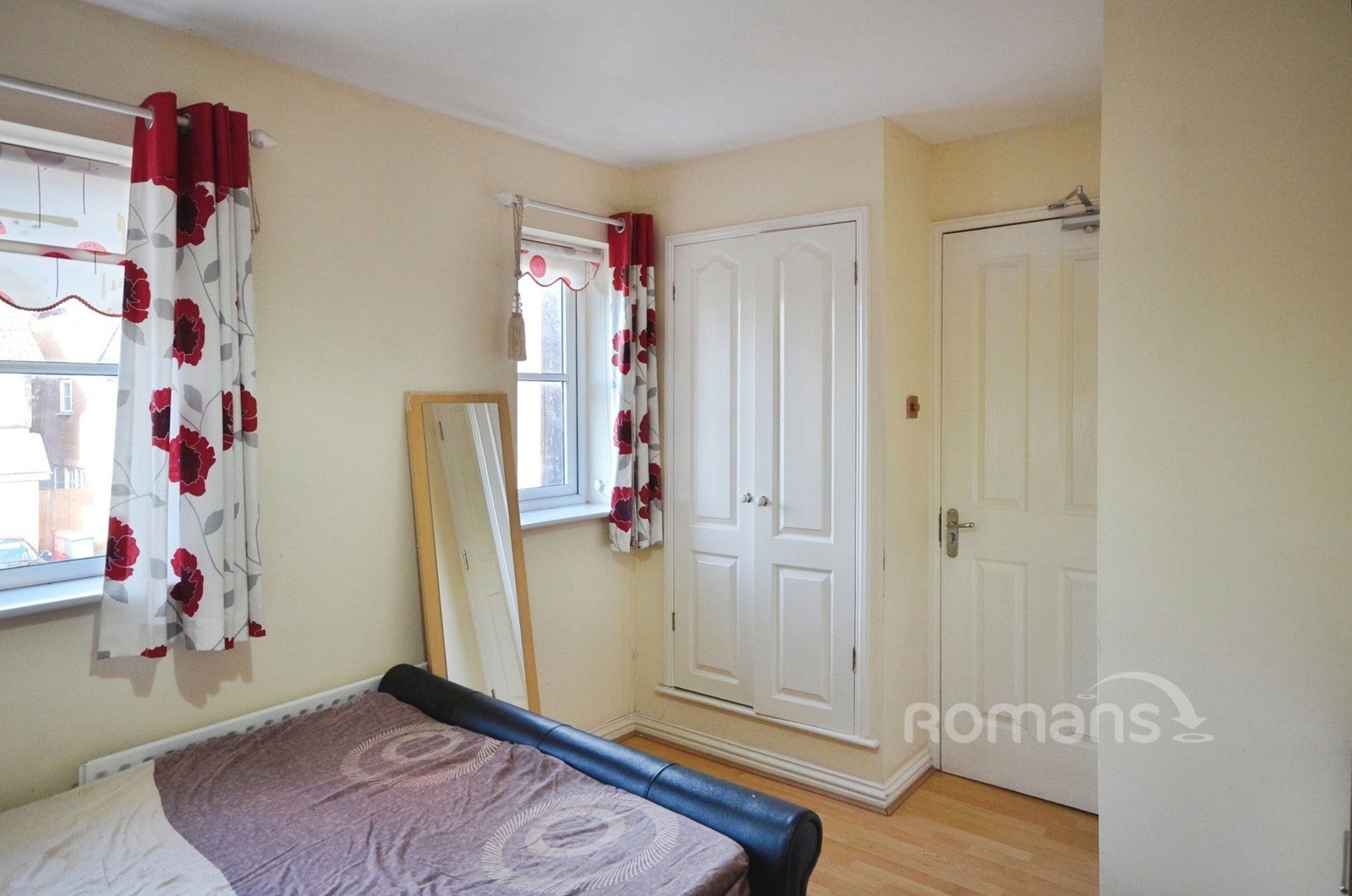 Room Earls Lane in Slough