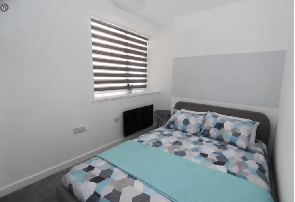 Flat Connaught Road in Cardiff