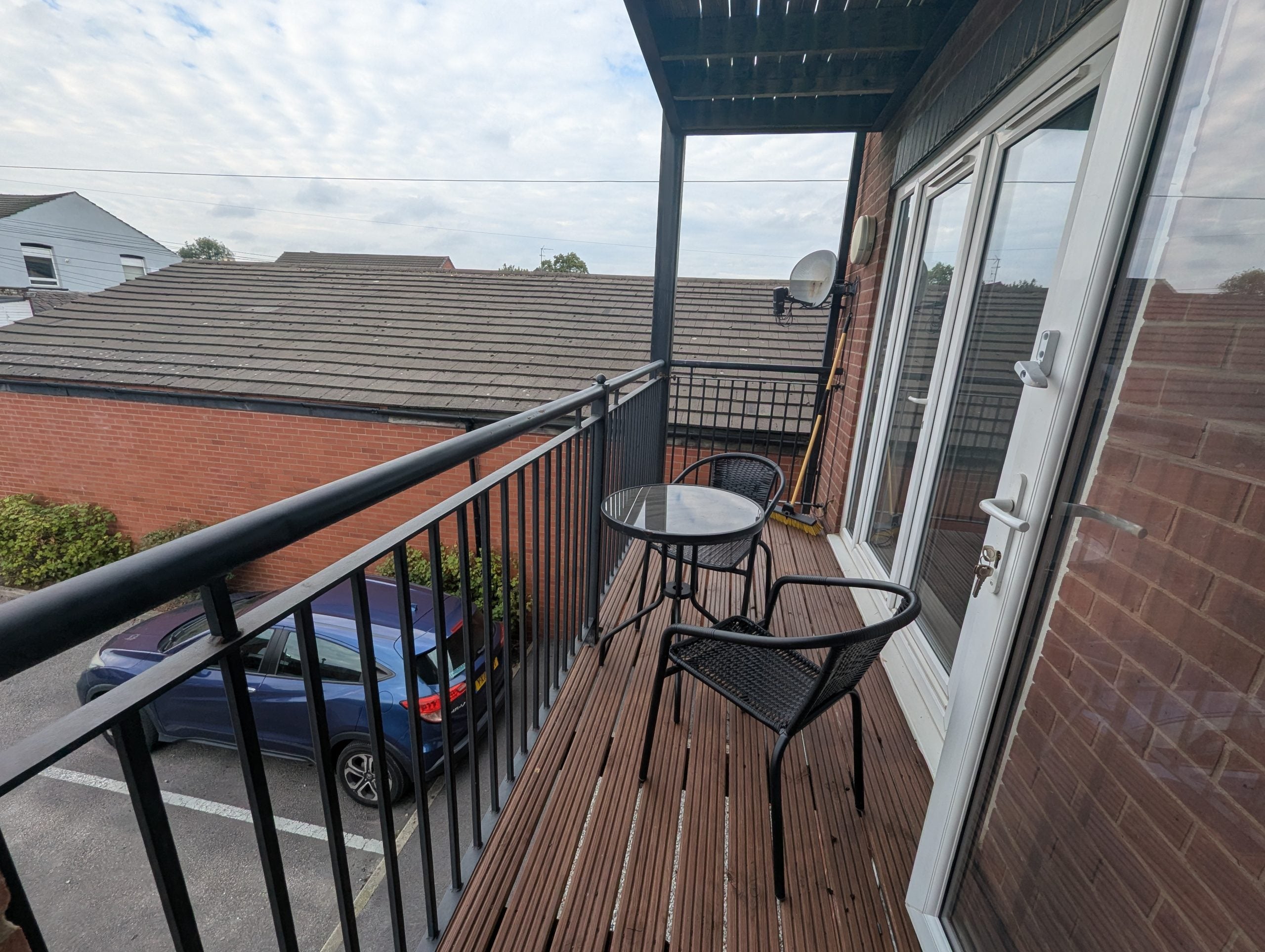 Flat Longcauseway in Farnworth