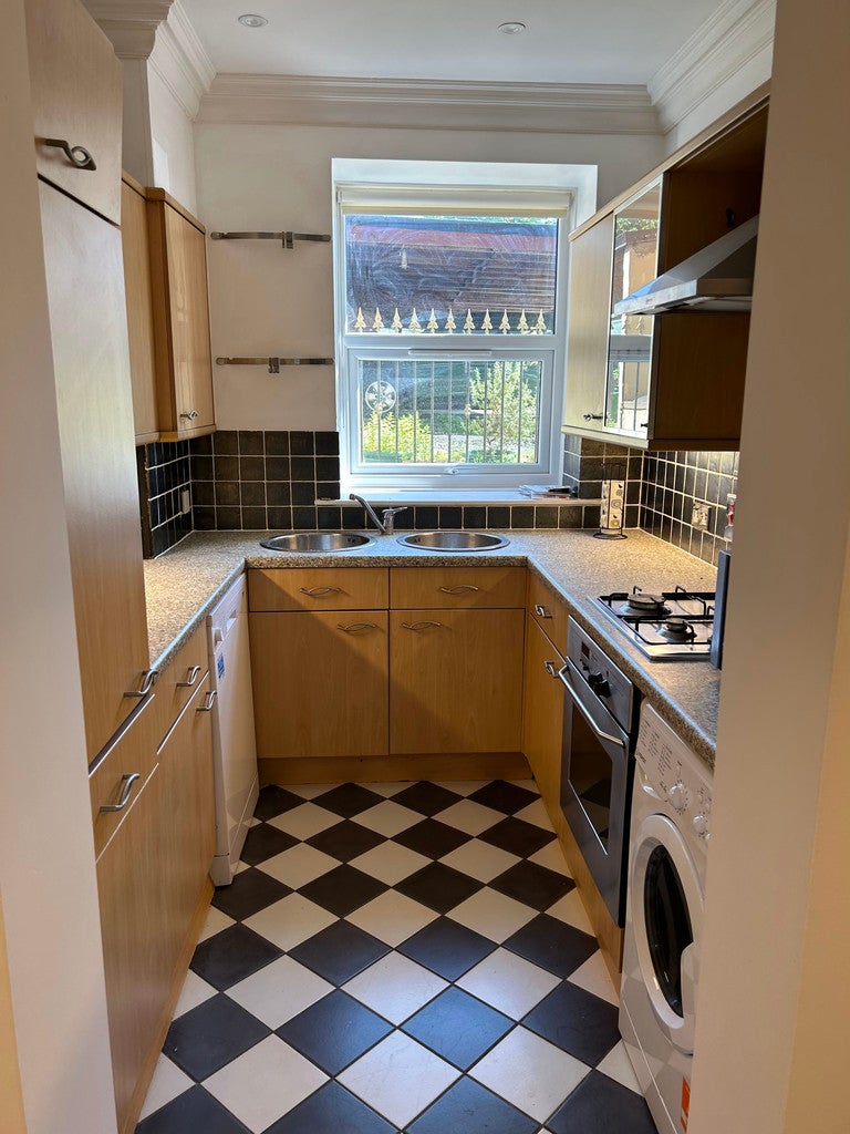 Flat Pembroke Road in Bristol