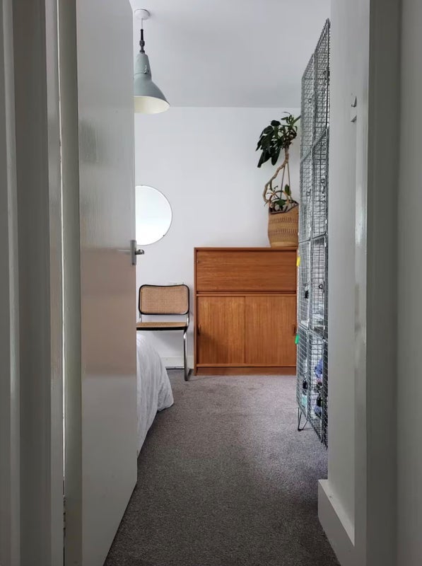 Room Redhill Street in Greater London
