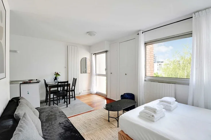Flat Rue Curial in Paris