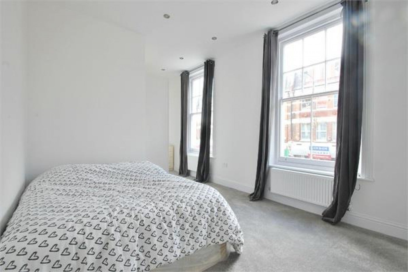 Flat Kilburn High Road in Greater London