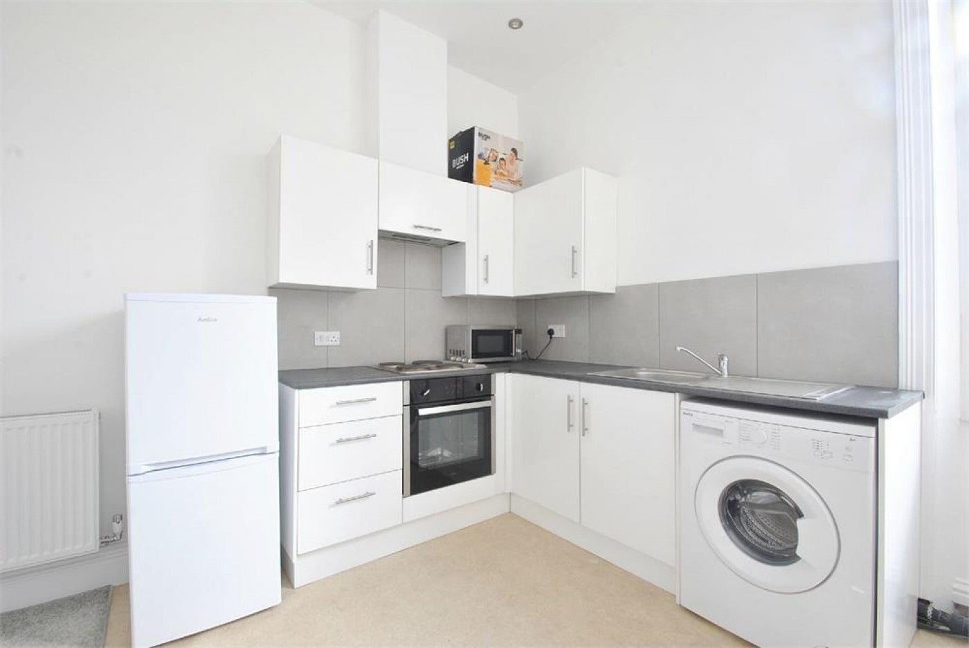 Flat Kilburn High Road in Greater London