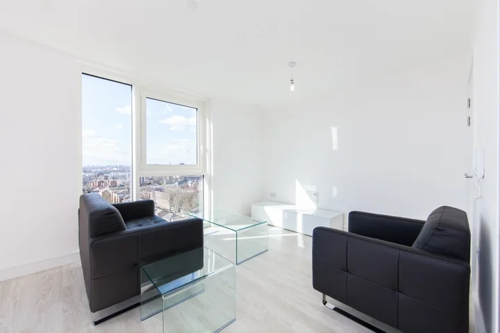Flat Yeoman Street in Greater London