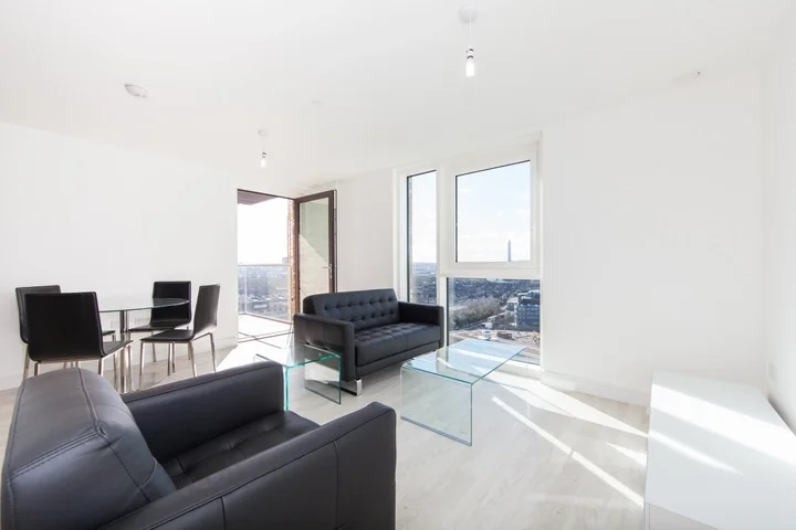 Flat Yeoman Street in Greater London