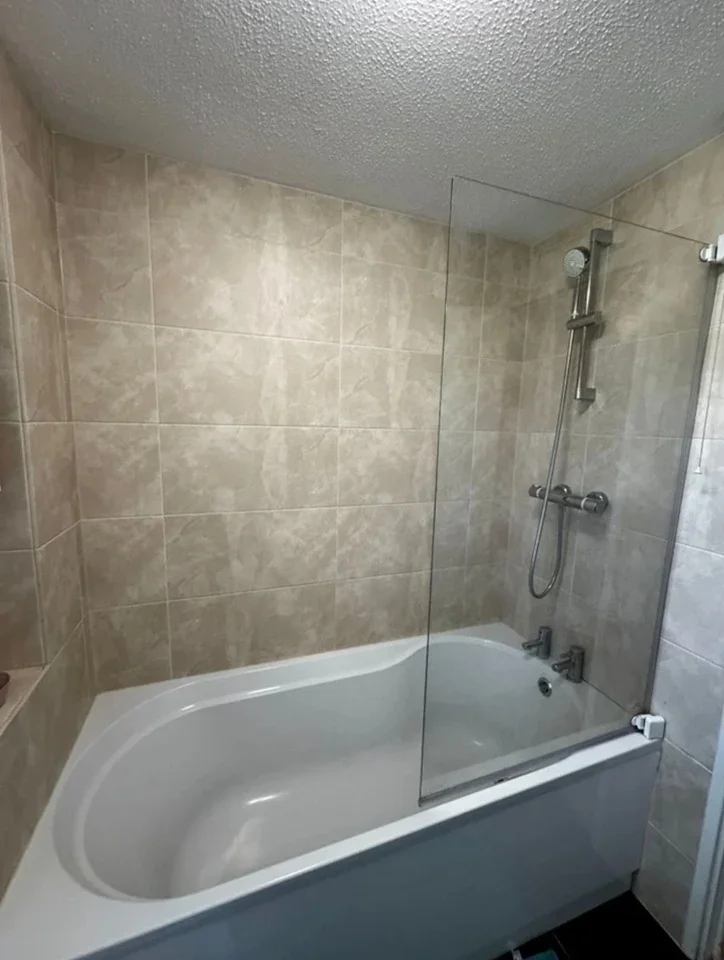 Flat Preston Court in Elmbridge