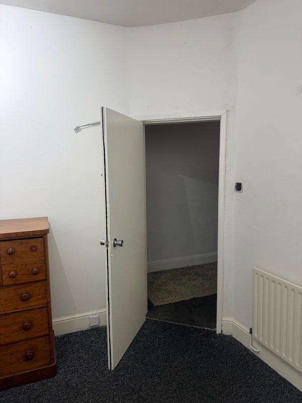 Room Daimler Road in Coventry
