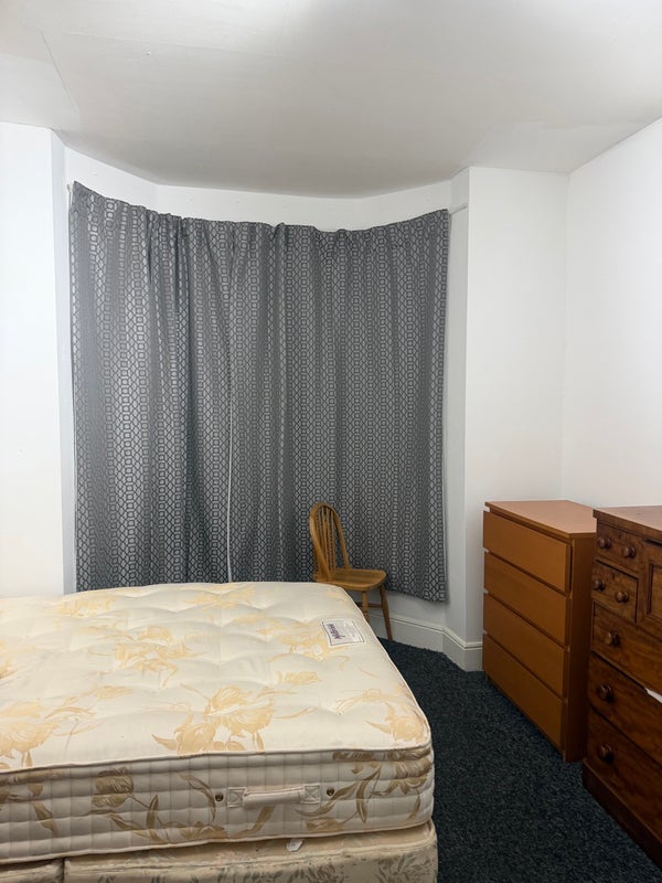 Room Daimler Road in Coventry