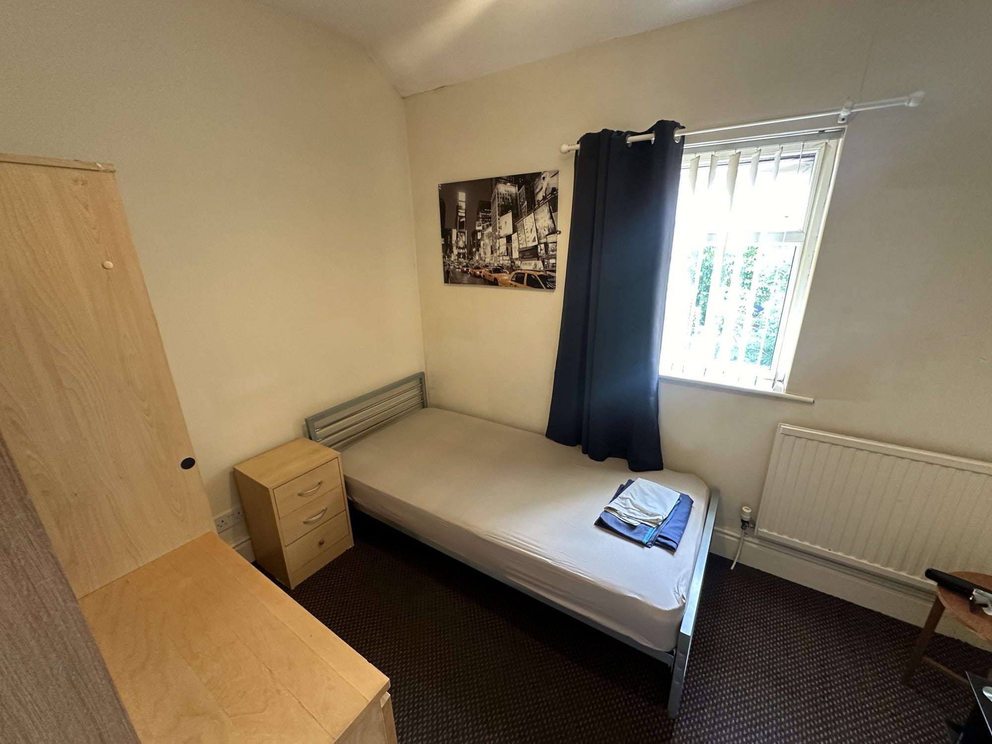 Room Lord Nelson Street in Warrington
