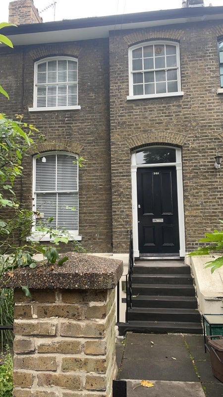 Room Halliford Street in Greater London