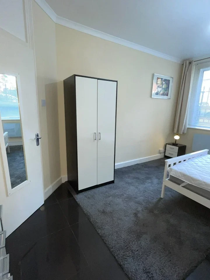 Flat Thanet Street in Greater London