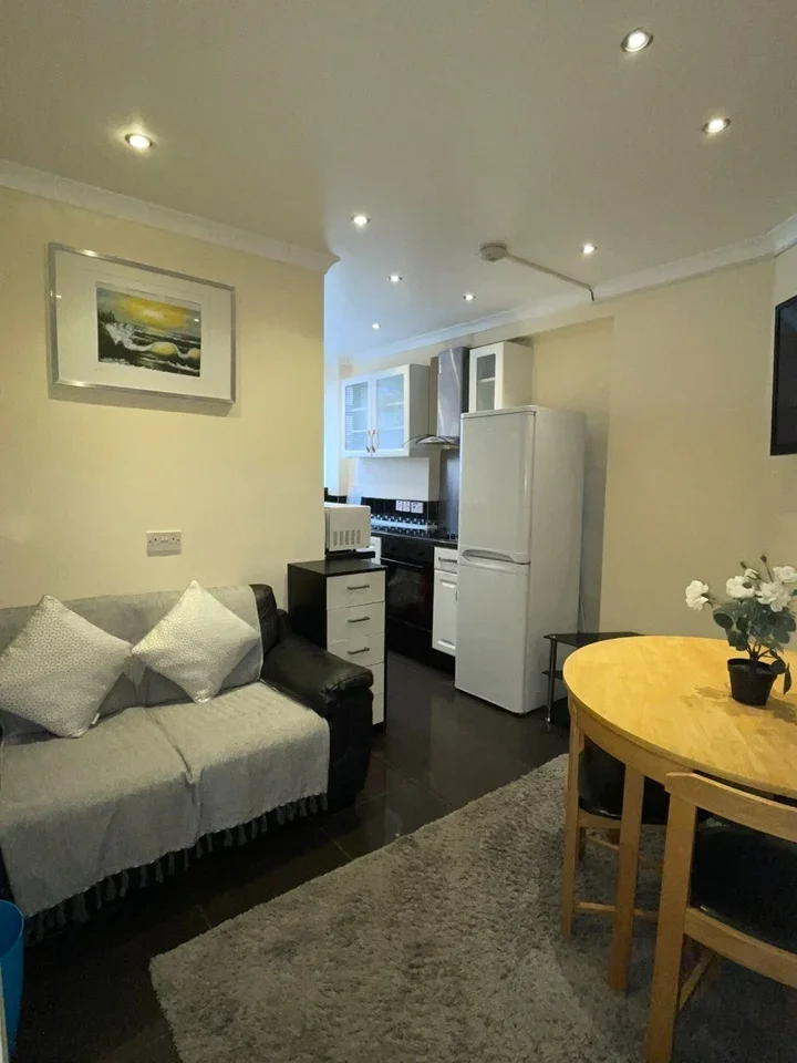 Flat Thanet Street in Greater London