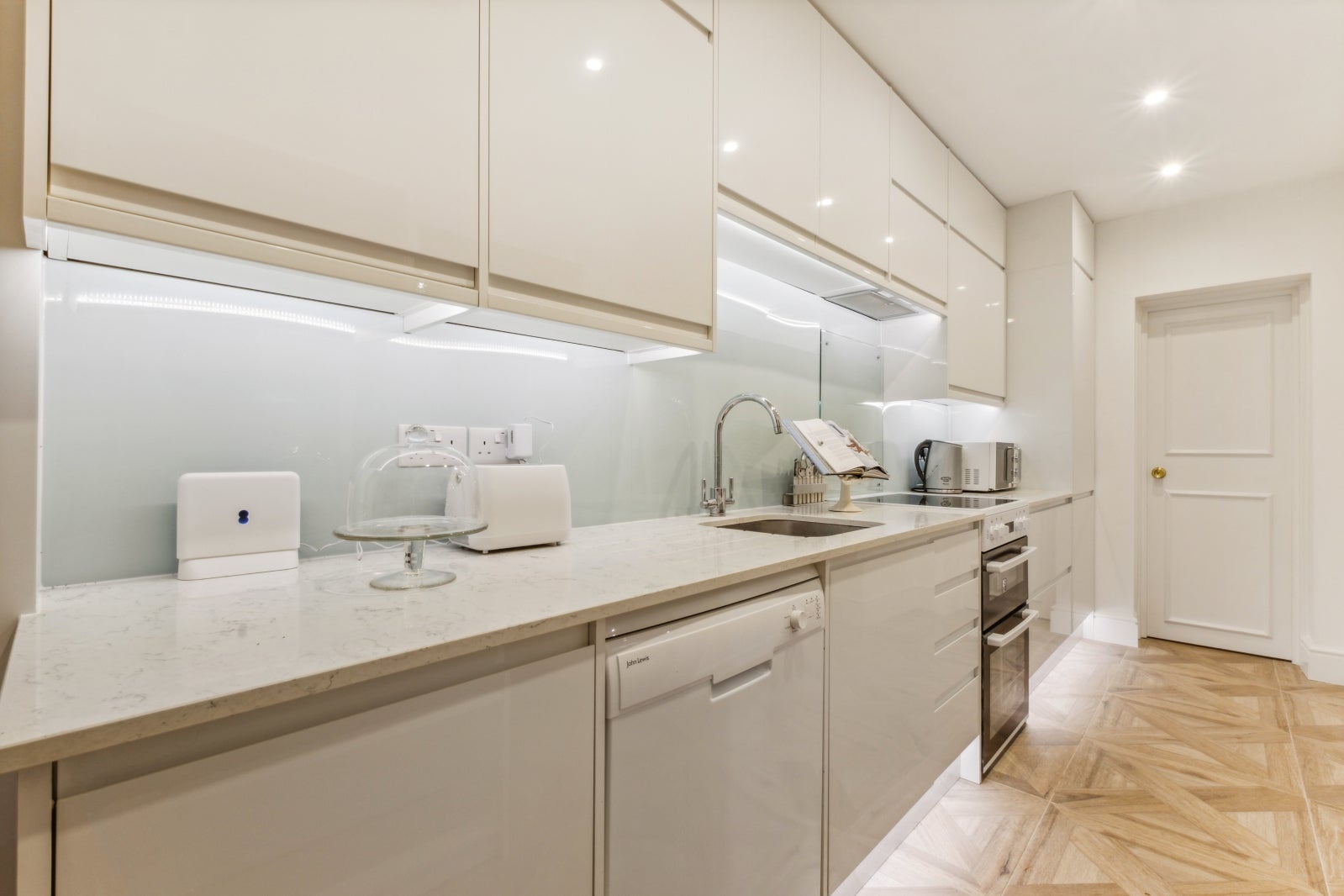 Flat Westbourne Terrace in City of Westminster