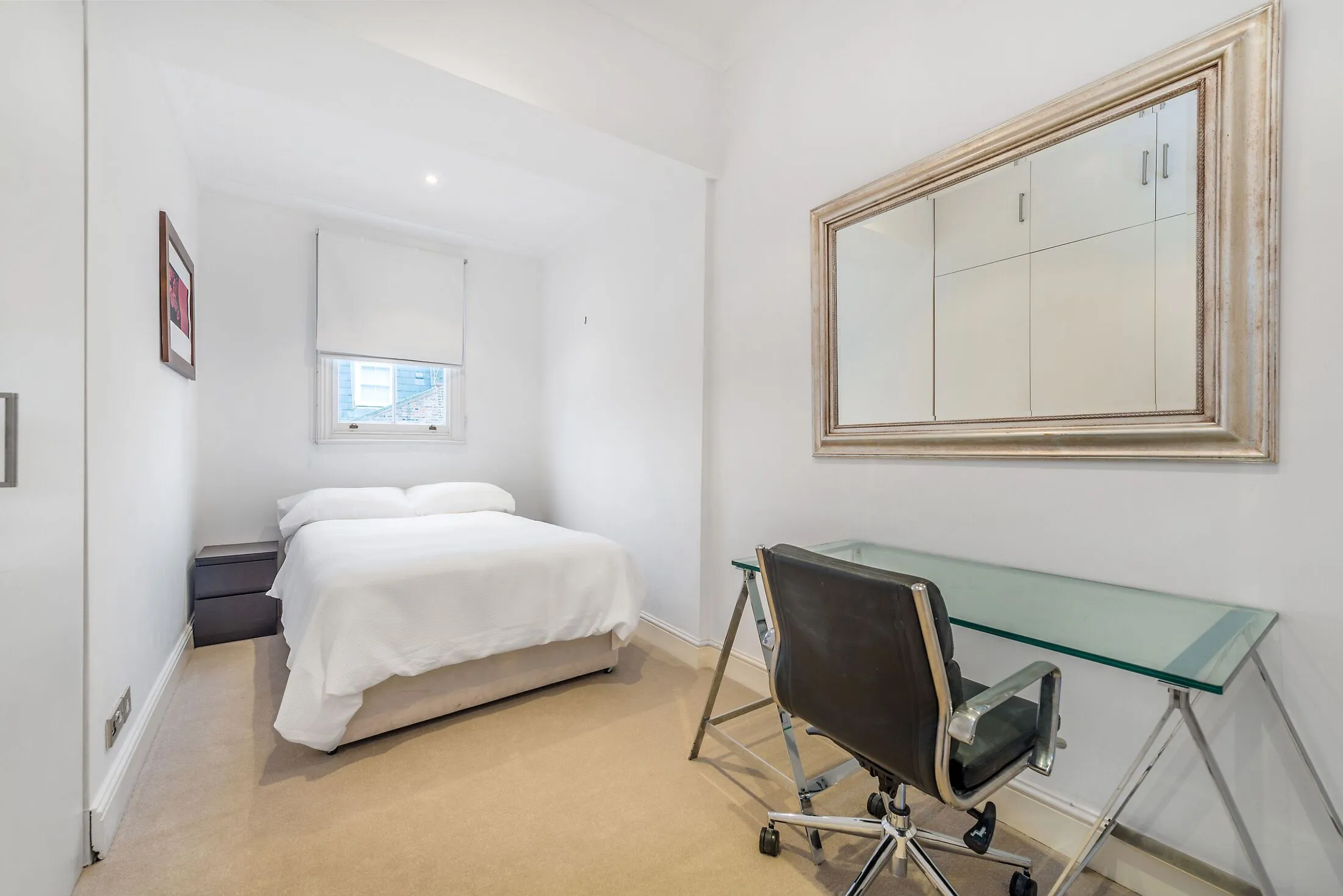 Flat Ladbroke Grove in Greater London
