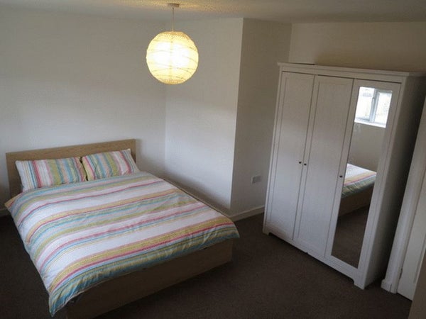 Flat Blenheim Drive in Filton