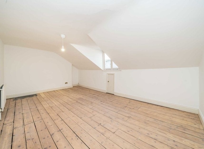 Flat Beresford Road in Greater London