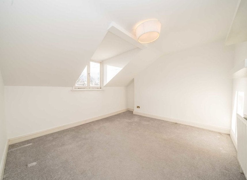 Flat Beresford Road in Greater London