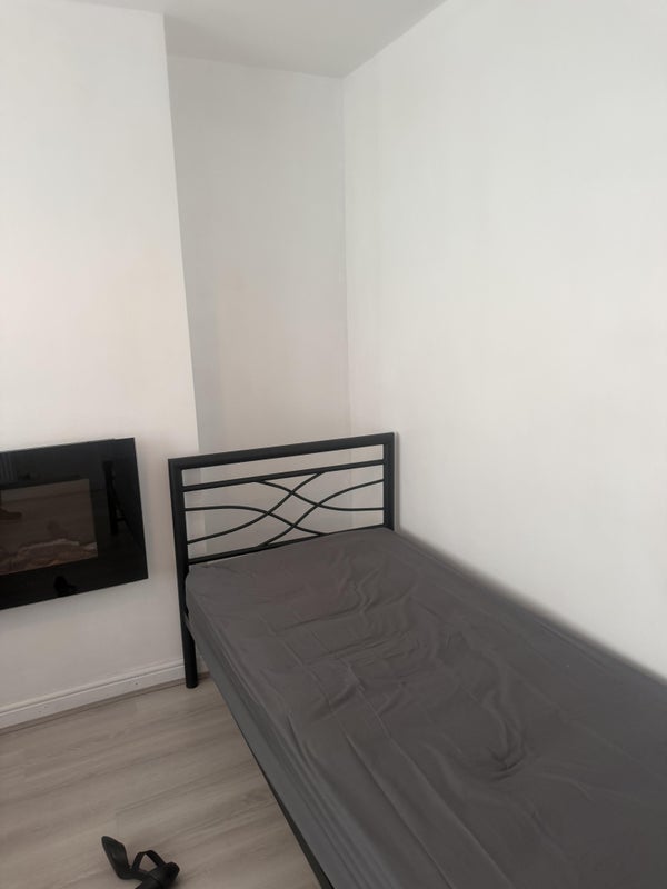 Room Landseer Road in Ipswich