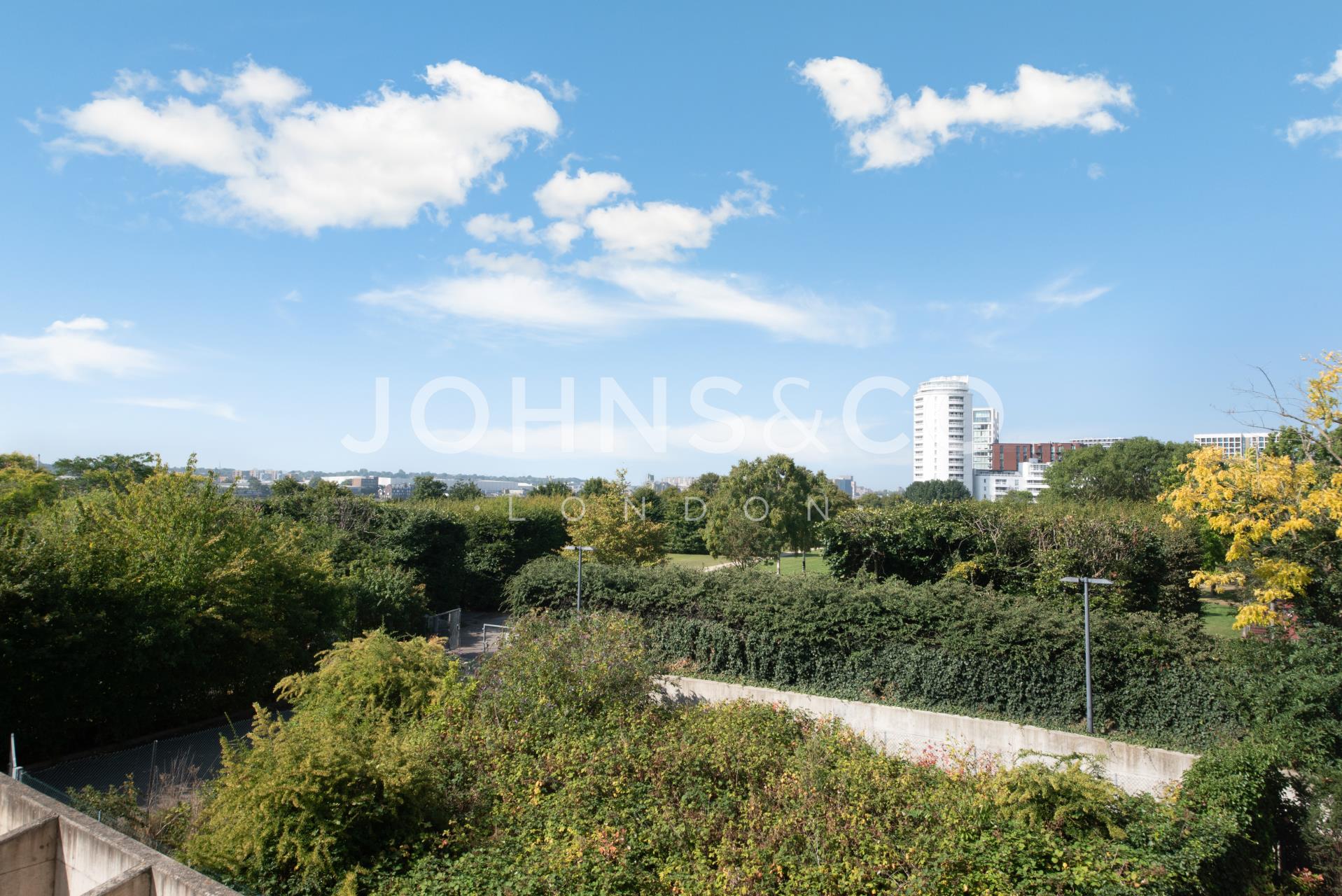 Flat Booth Road in Greater London