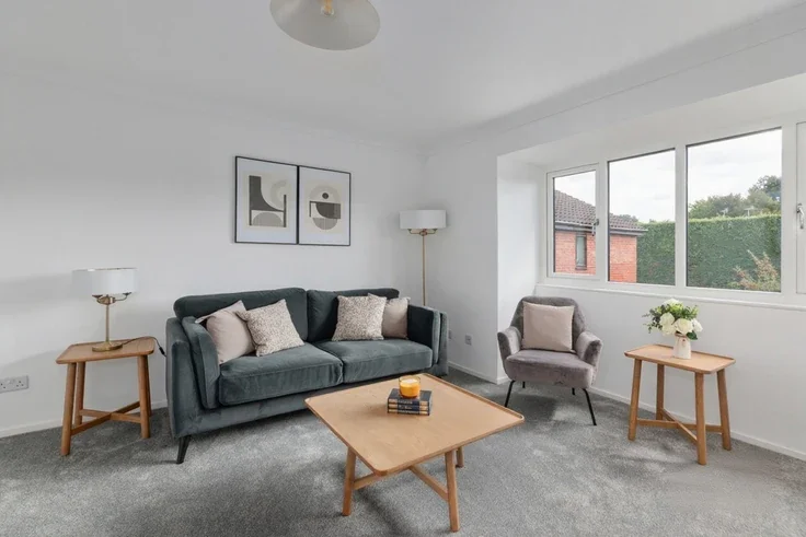 House Wiltshire Drive in Wokingham