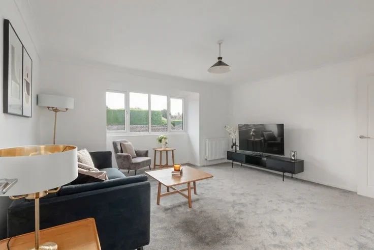 House Wiltshire Drive in Wokingham