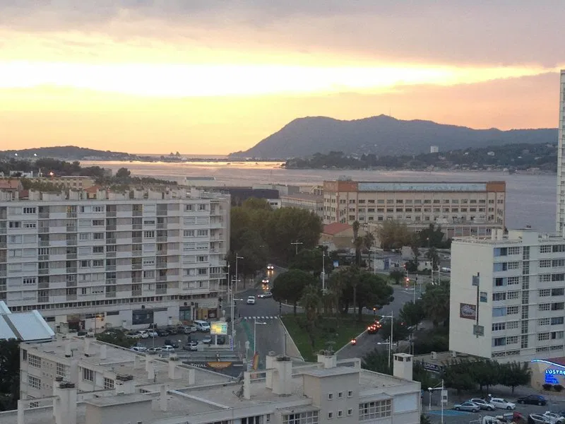 Room Rue Jean Guillaume Viennet in Toulon