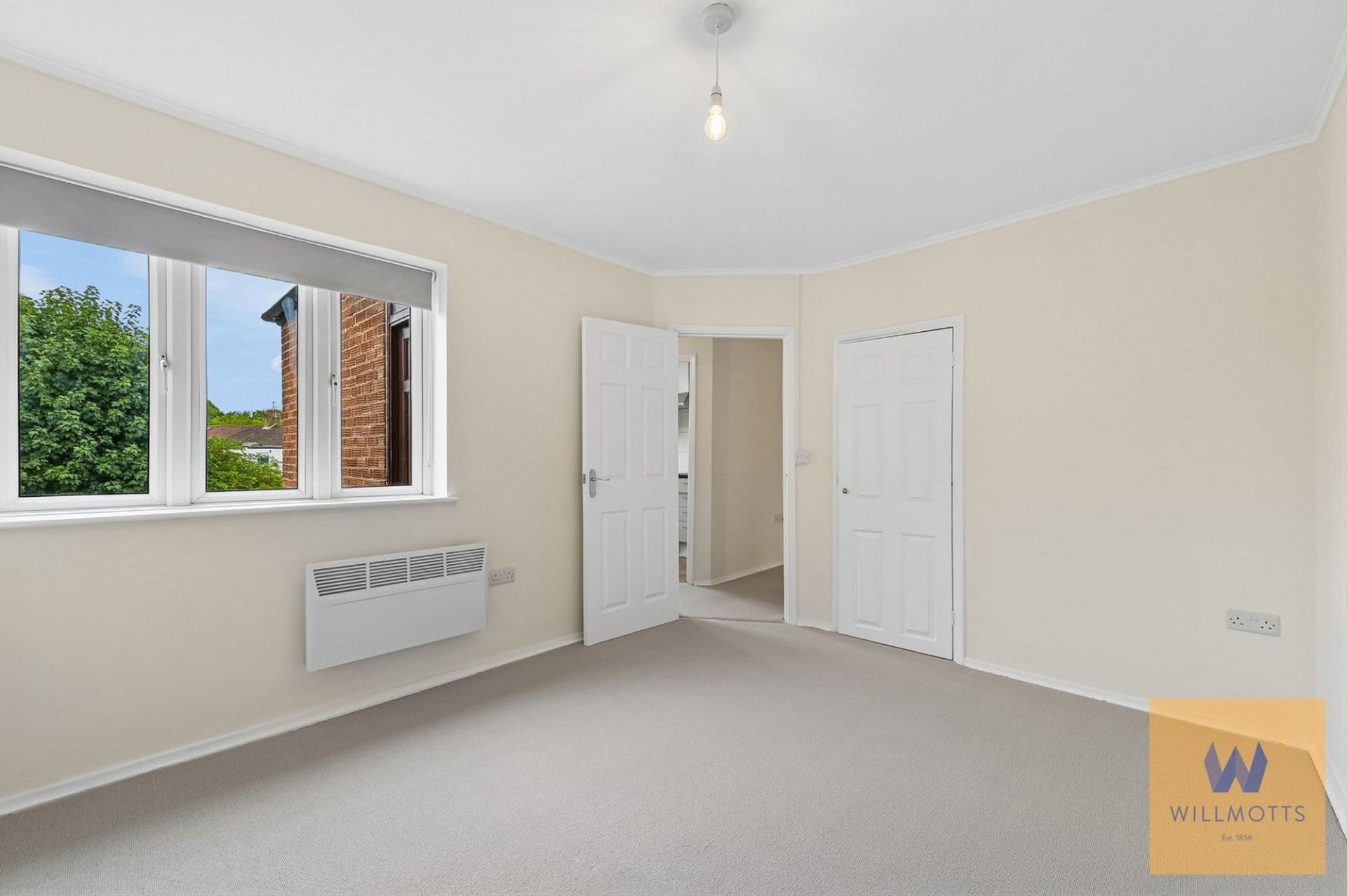 Flat Stainash Parade in Borough of Spelthorne