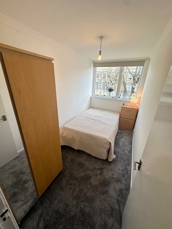 Room Clearwell Drive in City of Westminster