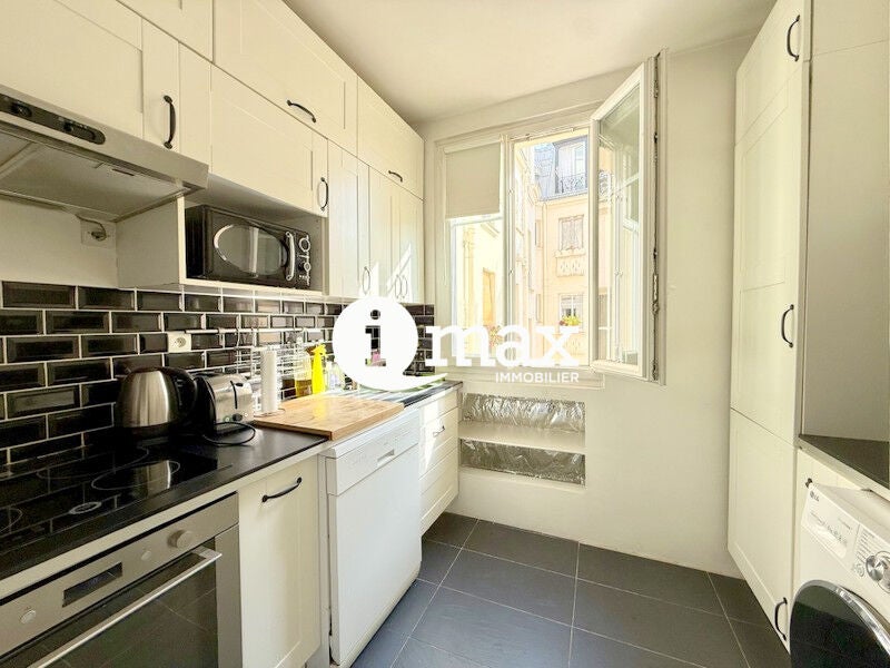 Appartement Rue Jacques Mazaud à Levallois-Perret