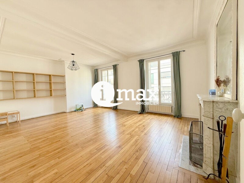 Appartement Rue Jacques Mazaud à Levallois-Perret