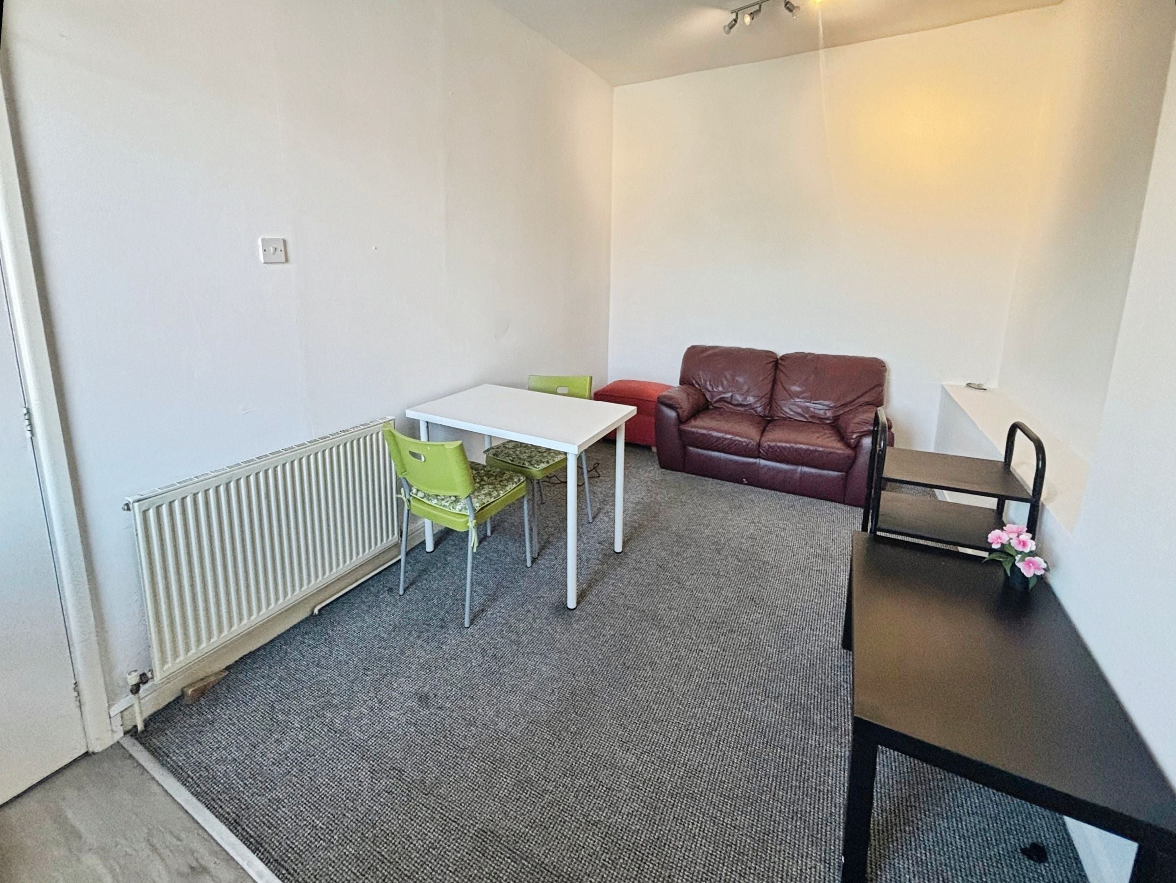 Flat Ecclesall Road in Sheffield