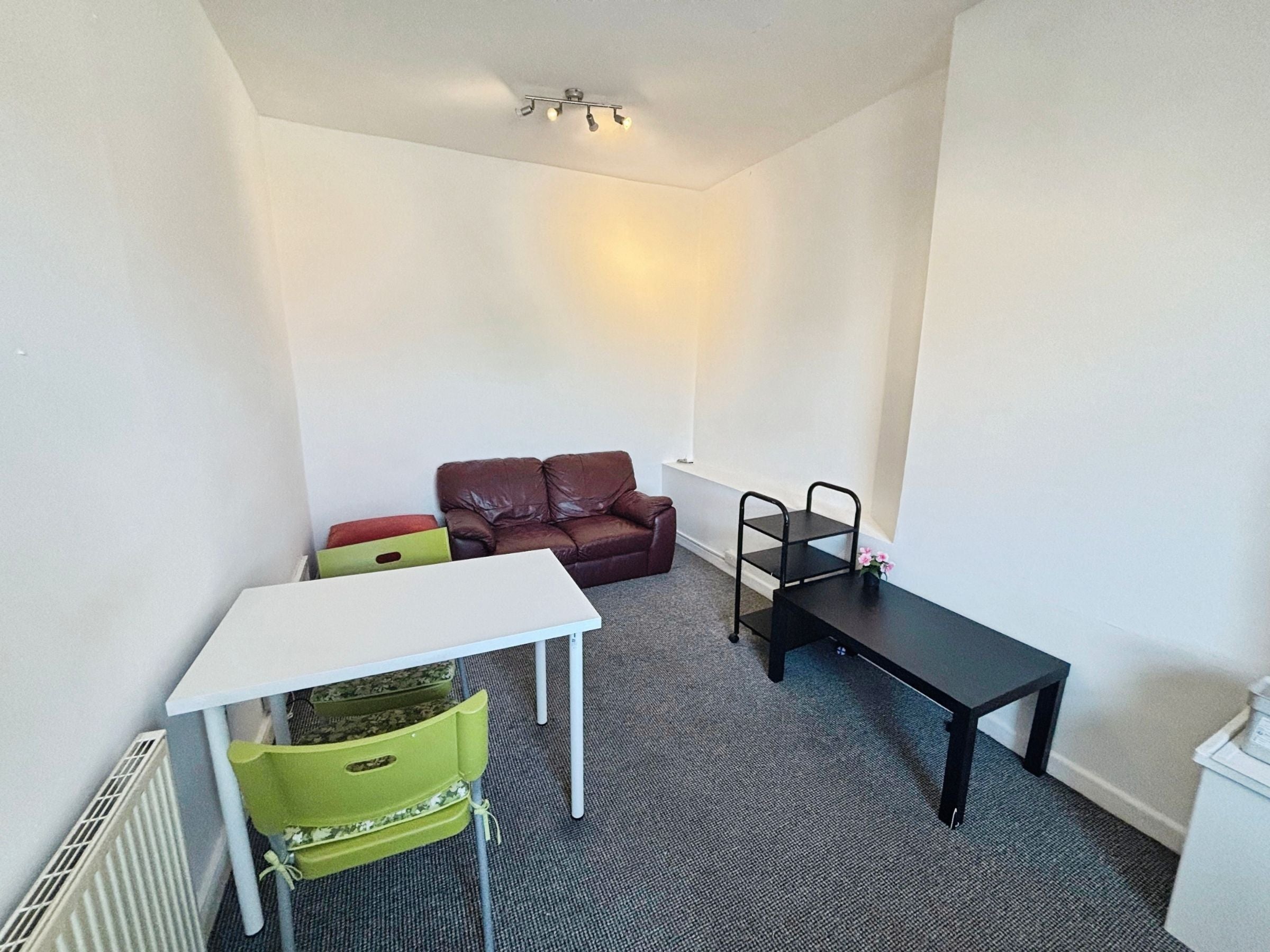 Flat Ecclesall Road in Sheffield
