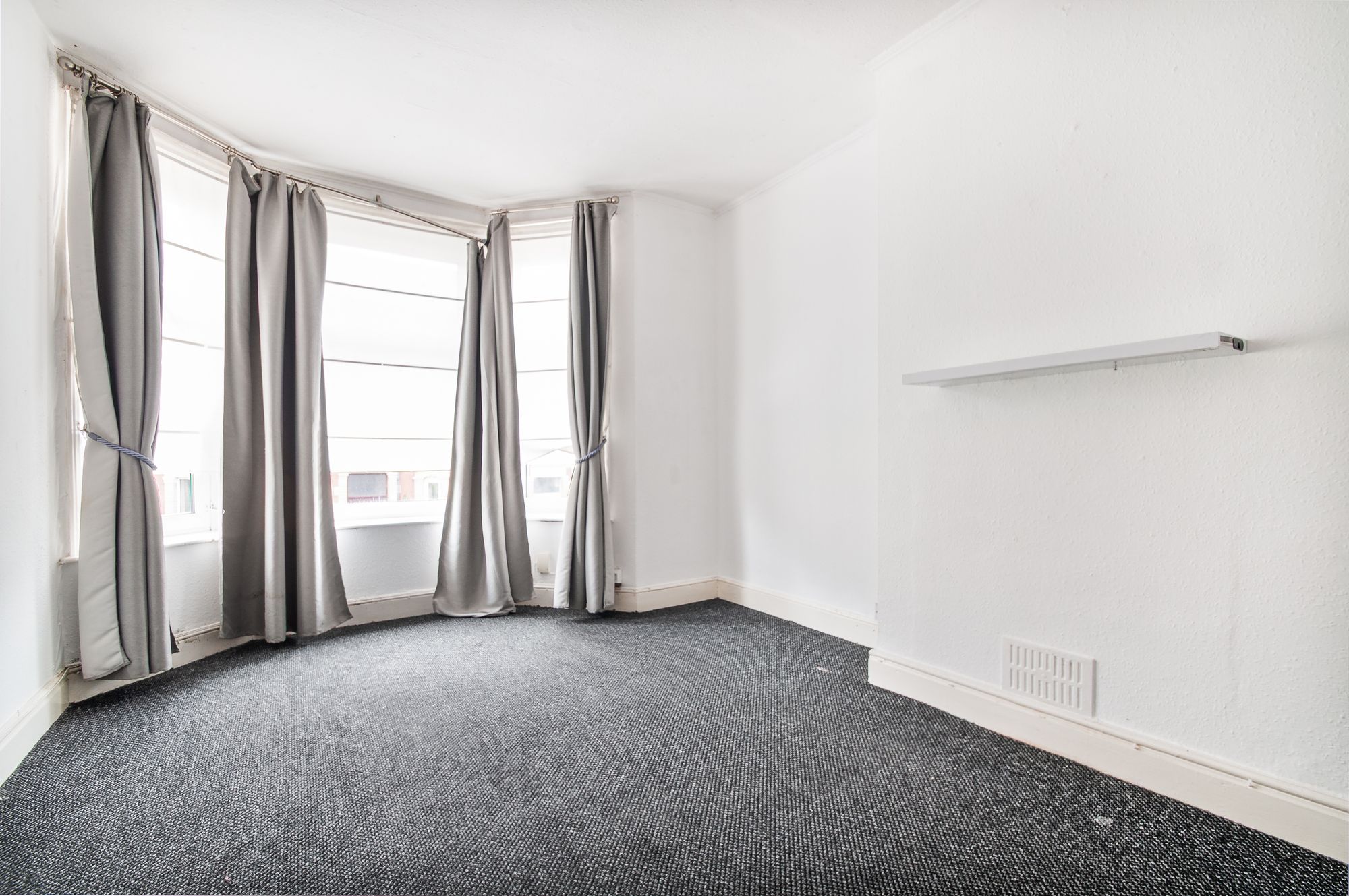 Flat Ombersley Road in Newport