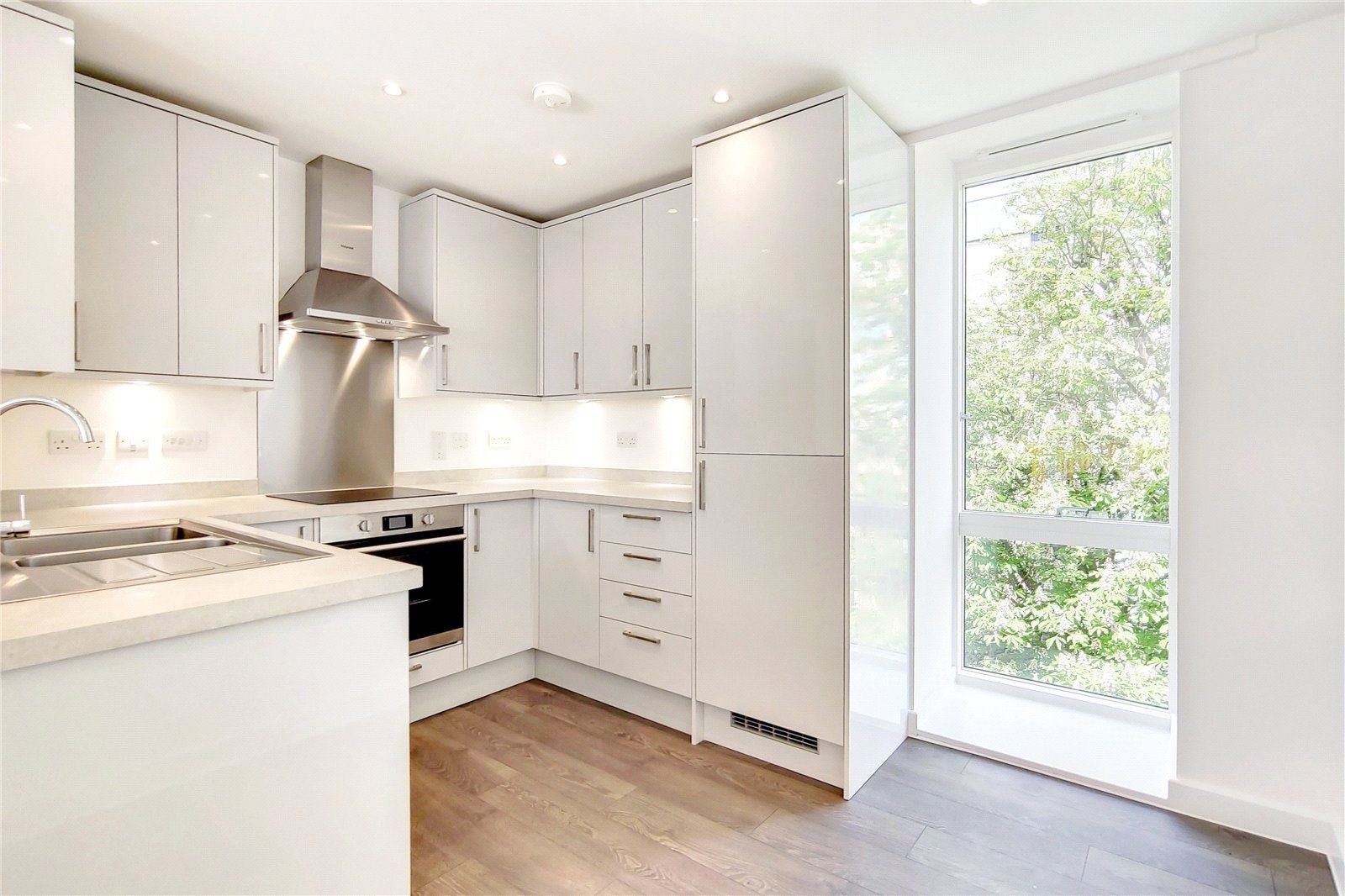 Flat Purley Way in Greater London