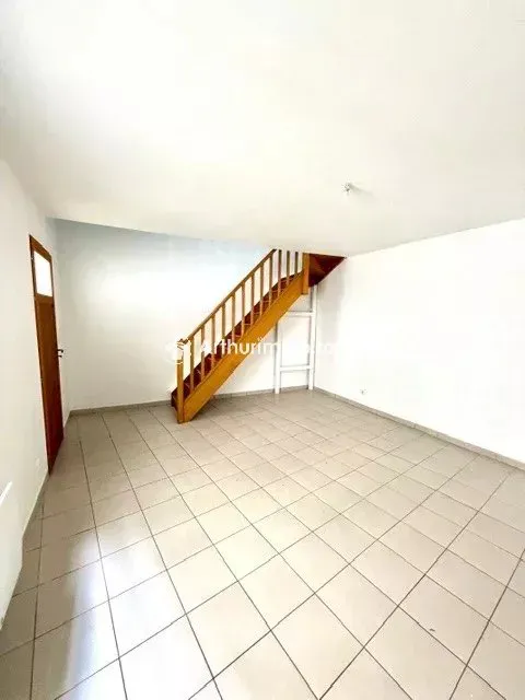 Appartement Avenue Paul Vaillant-Couturier à Paray-Vieille-Poste