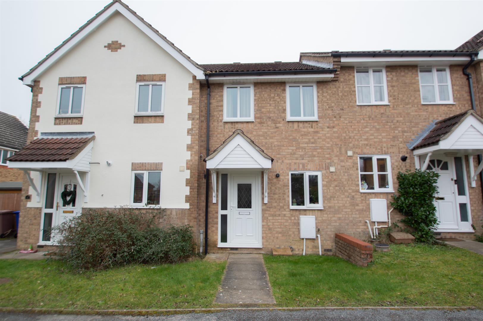 House Henderson Close in West Suffolk