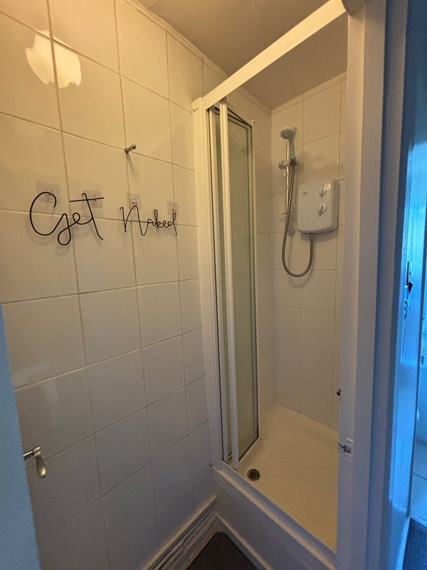 Room Petersfield Rise in Greater London