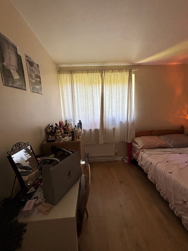 Room Petersfield Rise in Greater London