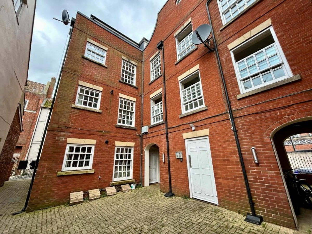 Flat George Street in Bridgwater