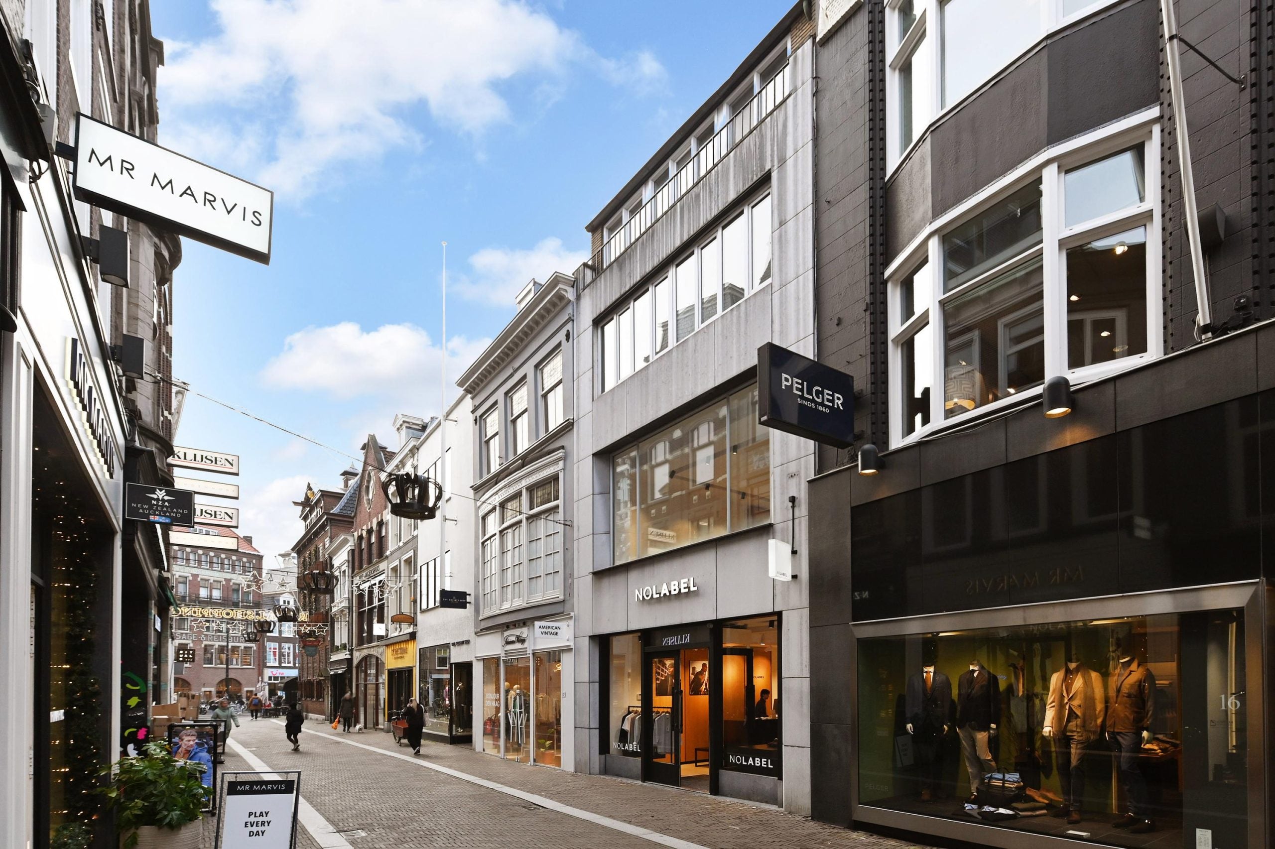 Flat Annastraat in Den Haag