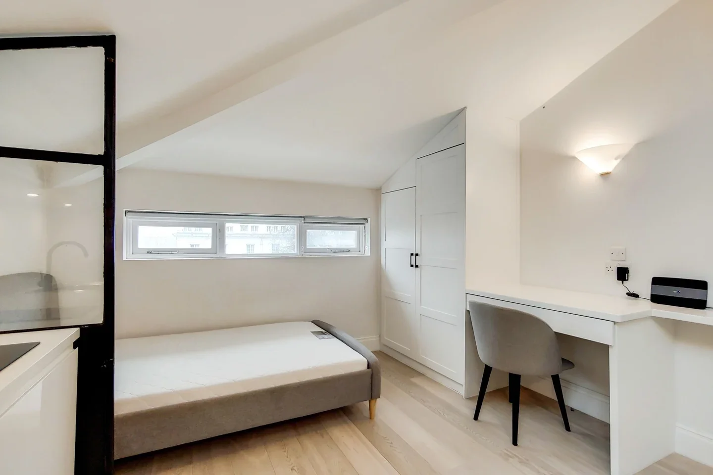 Flat Westbourne Terrace in City of Westminster