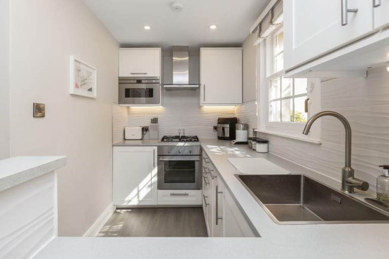Flat Craigcrook Road in City of Edinburgh