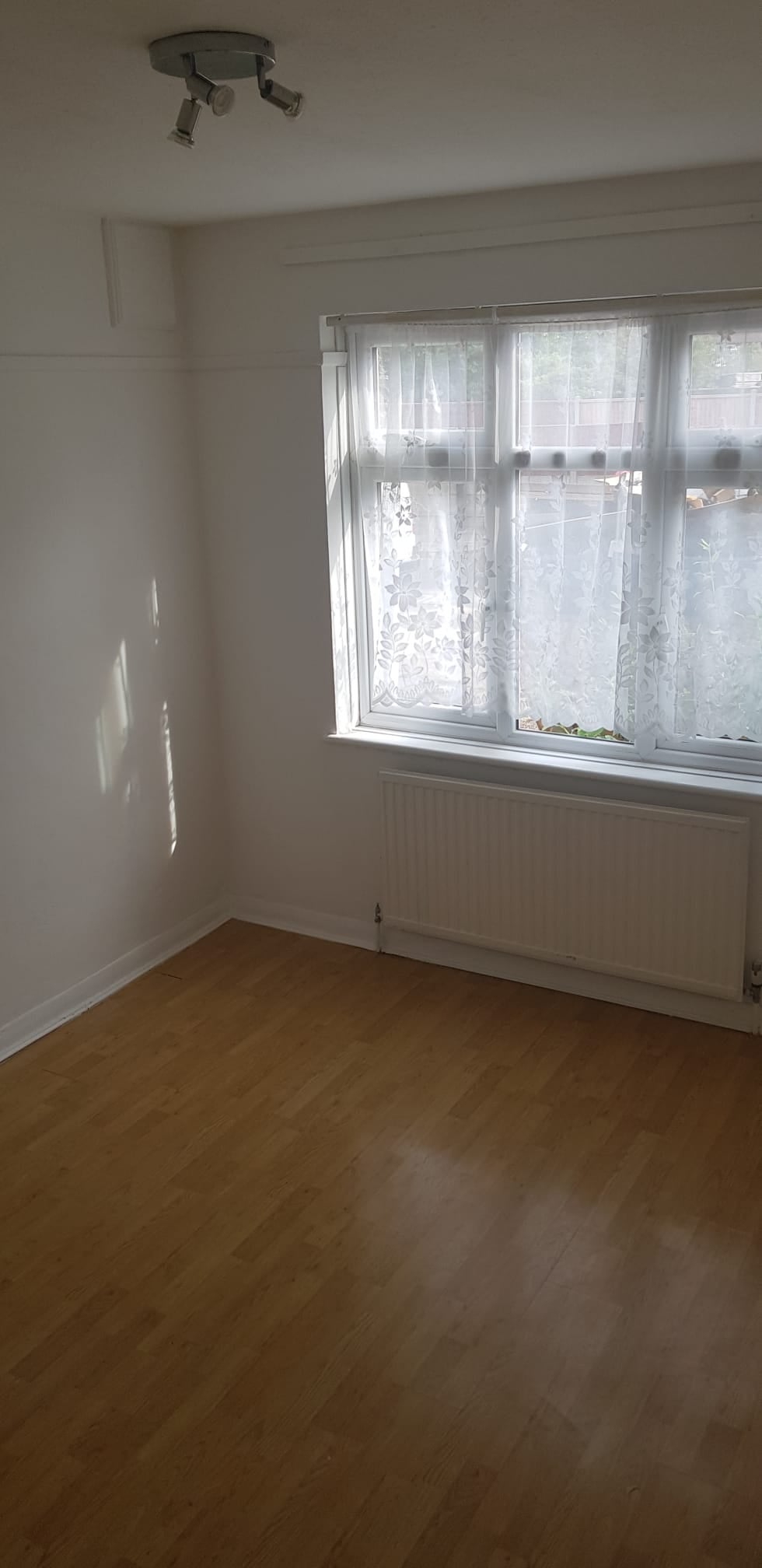 Flat Westbury Road in Greater London