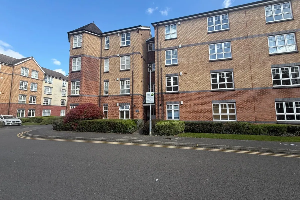 Flat Brown's Way in Northampton