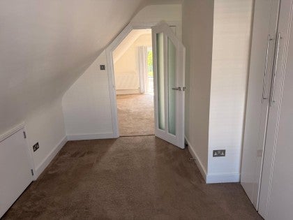 Flat Highfield Road in Hertsmere