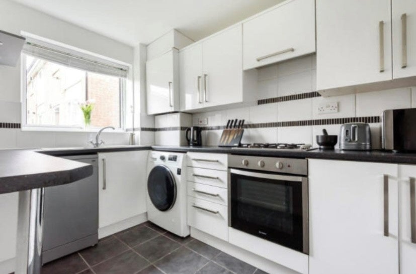 Flat Cranston Close in Greater London